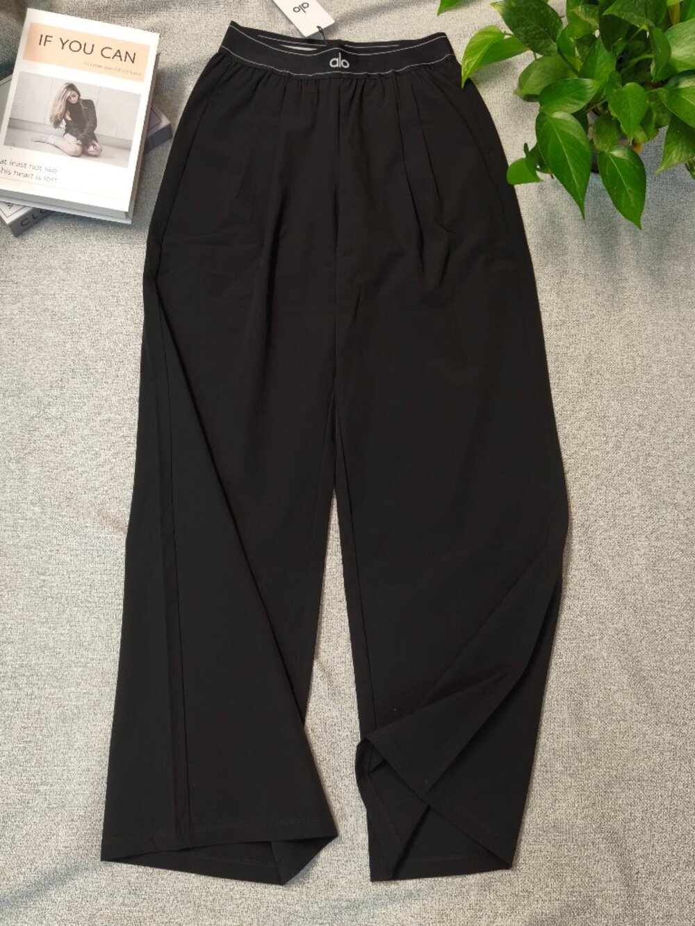 ALO Yoga Black Suit Up Trouser 30" Inseam(Regular)🍒Comfortable Wide-Leg Pants🌲 - Picture 2 of 7